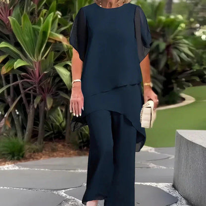Charmantes Set aus unregelmäßigem Oberteil und Hose mit weitem Bein