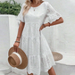 Damenkleid mit Rundhalsausschnitt, Blumenmuster und Cut-Outs