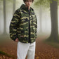 Herren-Kapuzenjacke mit Camouflage-Muster und mehreren Taschen