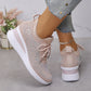 Atmungsaktive Sneaker aus Mesh mit Strassverzierung